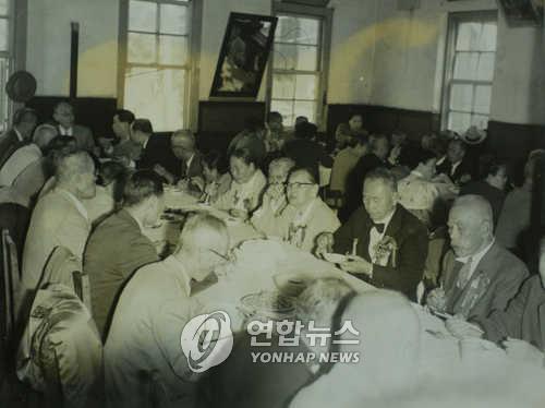 [이희용의 글로벌시대] 만주와 경희대, 하와이와 인하대