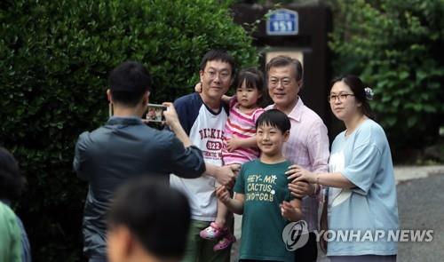 '제2 봉하마을'될까…양산 매곡마을 文대통령 사저 효과 기대