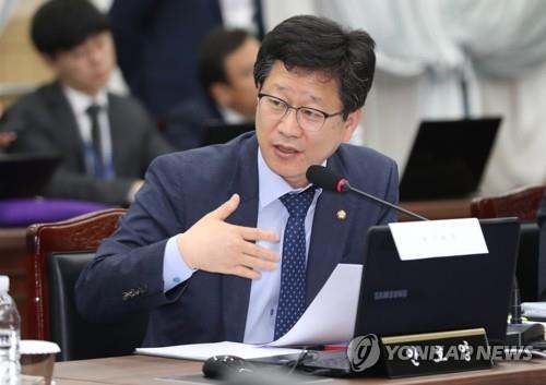 '방만경영에도 수천억 혈세'…준공영 버스에 재정지원 제한 추진