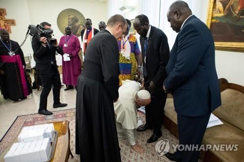 교황 "남수단 정치인들, 평화 유지하고 갈등 종식해달라"