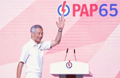 싱가포르 총리 "차기 총선, 안정적 정부 유지냐 아니냐 결정"