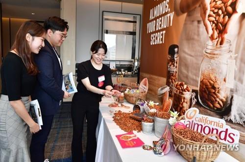 중국인 수요 폭발에 아몬드·호두 국제가격 '고공행진'