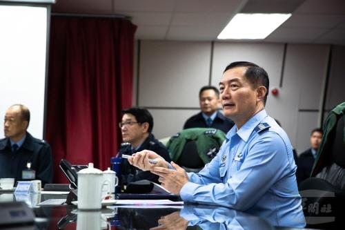 대만, 中항모 접근에 연합방공훈련 …전투기·미사일 전개