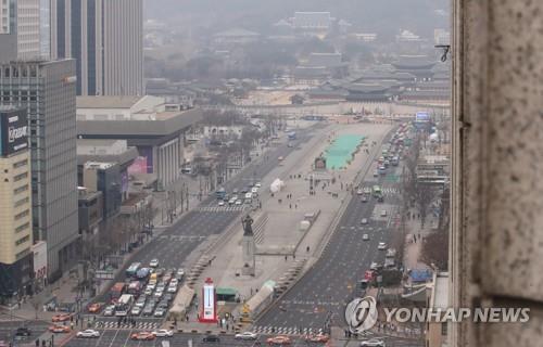 "확성기 소리에 창 못 열어…주거지 집회 소음기준 강화해야"