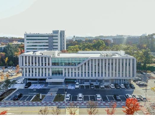 생명공학연구원에 국가생명연구자원정보센터 준공