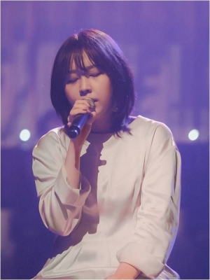 권진아 첫 단독 콘서트 &#39;나의 모양&#39;, 객석을 눈물바다로 만든 감동의 향연