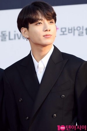 방탄소년단 측&#34;정국, 도로교통법 위반으로 사고…피해자와 원만한 합의&#34; (공식)