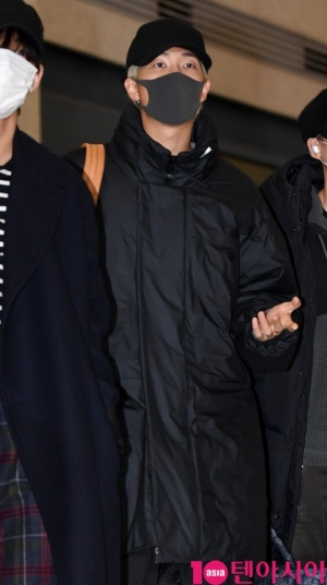 [TEN PHOTO]방탄소년단 RM &#39;우아한 블랙&#39;