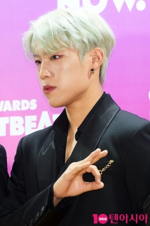 [TEN PHOTO]AB6IX 박우진 &#39;멋들어진 눈빛&#39;