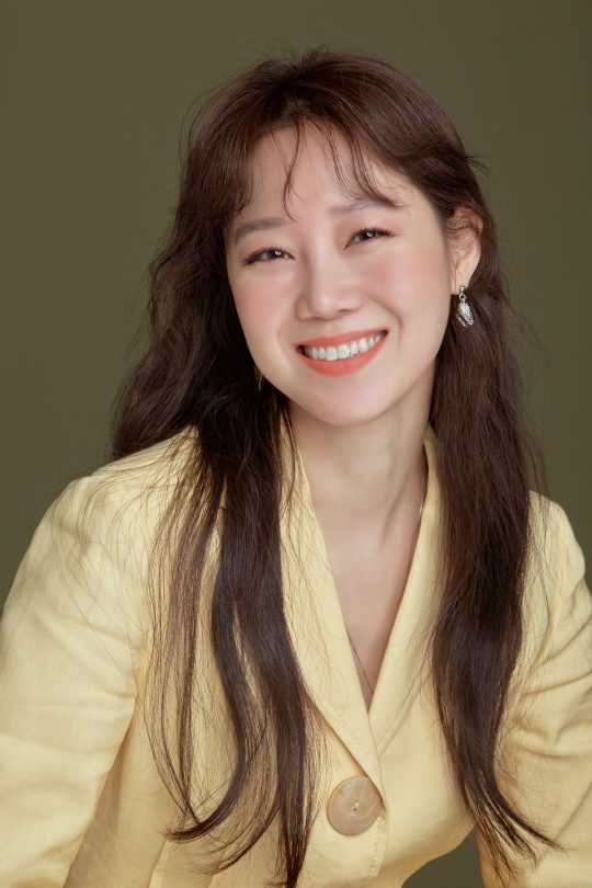 Ten 인터뷰 동백꽃 필 무렵 공효진 울지 않으려고 해도 저절로 눈물 난 작품이었어요 | 텐아시아