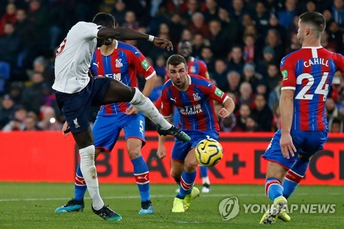 리버풀, 크리스털 팰리스에 2-1 신승…EPL 13경기 무패 선두