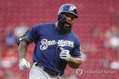 MLB 에릭 테임즈, FA자격 획득…밀워키 옵션 포기