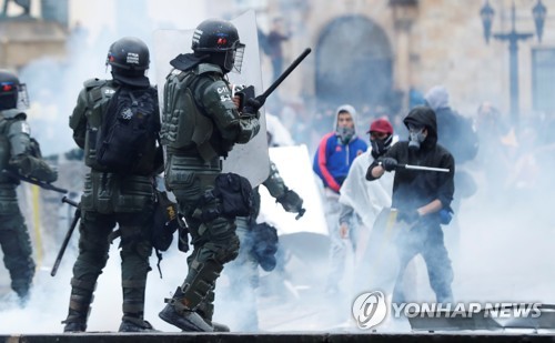 콜롬비아 노동자·학생 거리로…중남미 反정부 시위 확산(종합)