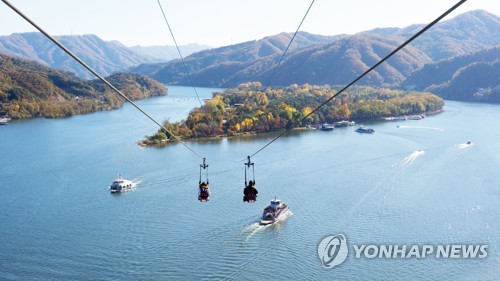 남이섬 짚와이어 도입 10년 만에 이용객 60만명 돌파