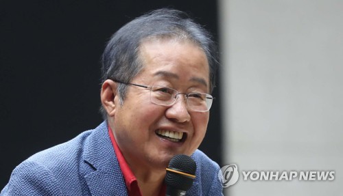 홍준표 "친박이 친황으로 갈아타 주류행세…레밍정치 탈피해야"