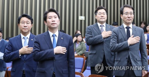 與 원내지도부, 중국 상하이 방문…한중 협력강화 모색