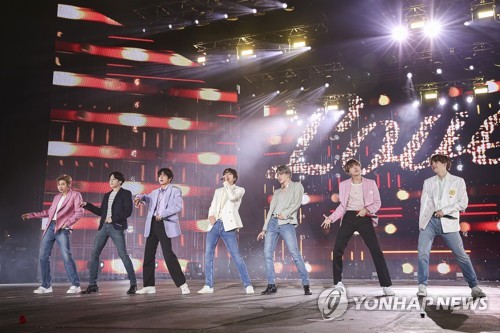방탄소년단, 한중일 오가며 바쁜 연말…시상식 퍼포먼스·팬미팅