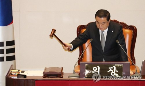 패스트트랙 선거법 부의 D-3…與·한국당 '강 대 강' 대치전선
