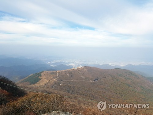 울긋불긋 단풍 익는 가을…전국 명산마다 행락객 '북적'