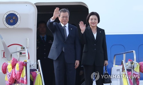 靑 "文대통령 泰방문, 한·아세안 특별정상회의 성공 포석 기대"