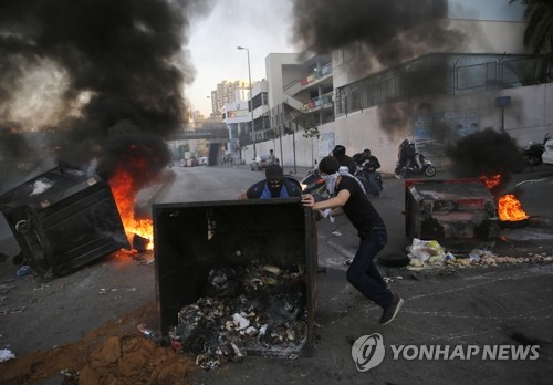 '깜깜이 평양 원정' 이어 '레바논 시위'…벤투호 가시밭 원정길