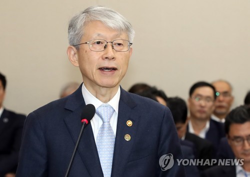 최기영 장관 "연구는 미래 산업 토대…연구 몰두 환경 구축지원"