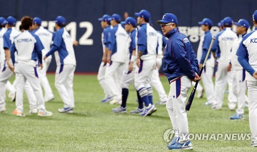 김경문 감독 "기동력으로 승부 걸겠다"…허경민 3루수 선발 출전