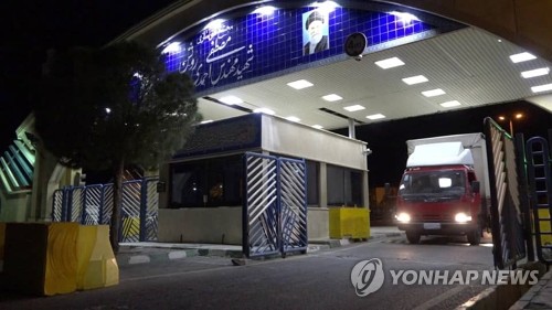 폼페이오, 이란 우라늄 농축 재개에 "전세계 압박 확대해야"