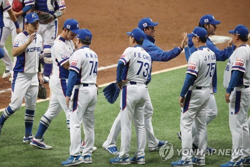 침묵 깨고 멀티히트 박병호 "감독님 믿음에 정신 차려"(종합)