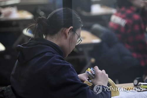 수능 끝난 수험생에게 따뜻한 말…"부담은 주지 마세요"