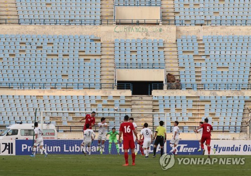 '무관중·골대 불운' 한국, 레바논과 무승부…H조 1위 유지