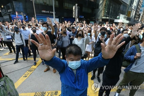 홍콩 10년만에 경기침체…반중시위에 3분기 3.2% 역성장