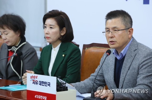 한국당 '김세연 후폭풍'…지도부·중진 '용퇴' 요구 일제히 거부