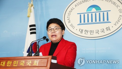 한국당, 주52시간제 보완책 비판… "실패 인정한 백기투항"(종합)