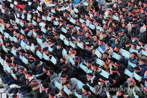 철도파업 이틀째 수도권 전철 감축…출퇴근길 시민 불편