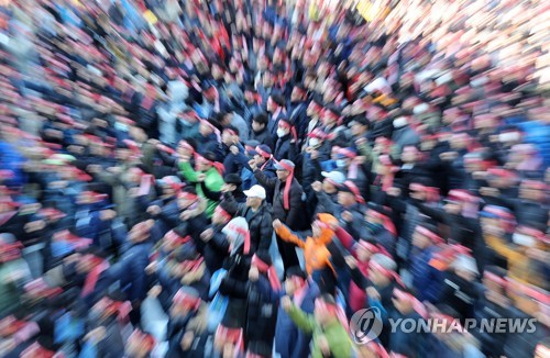 [한-아세안] 정상회의장 코앞 철도노조 대규모 집회 '긴장감'