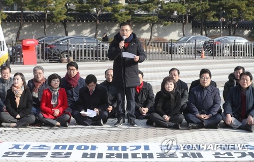 한국당 '쇄신의 칼' 들까…'현역의원 컷오프' 비율에 관심