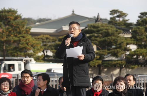 한국당, '黃 단식' 필두로 청와대 앞 배수진…지소미아 '맹공'