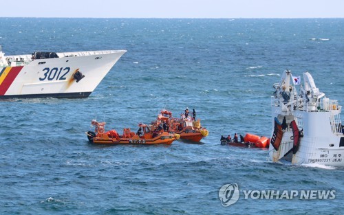 대성호 선미 인양 재시도…감식 통해 화재원인 밝혀질까