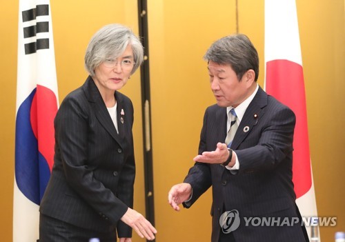 한일, 내달 정상회담 개최 공감…갈등 해소 돌파구 열리나