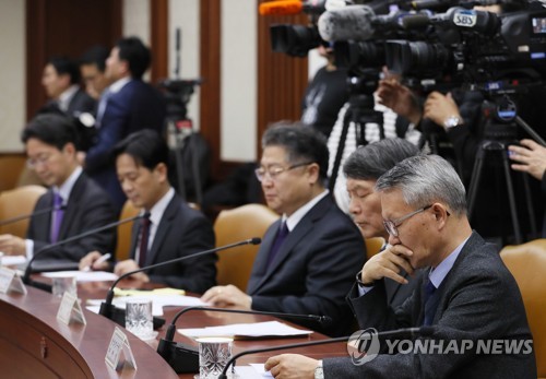 홍남기 "내년 경제 회복 정도 가늠하기 쉽지 않다"