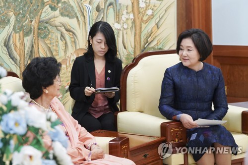 김정숙 여사 "女 사회진출 놀랍게 향상…교육 차별 안받기 때문"