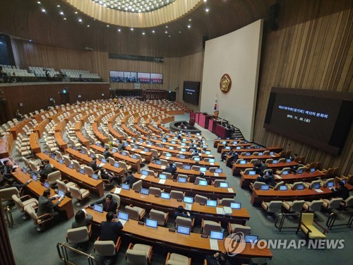 한국당 '패스트트랙 저지' 필리버스터 돌입…정기국회 올스톱