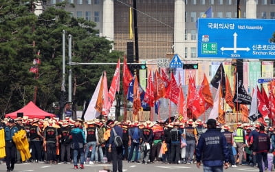 한국당 국회의원 비서가 필로폰 구입 적발…의원은 '몰랐다' 주장