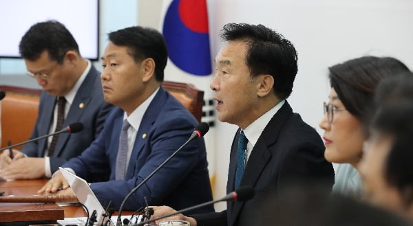 손학규 "정치 도의도 없나? 유승민, 당적 정리하고 통합논의 하라"