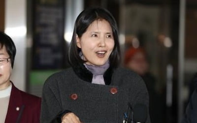 '성추행 의혹' 고은 시인, 최영미 시인 상대 손배소 2심도 패소