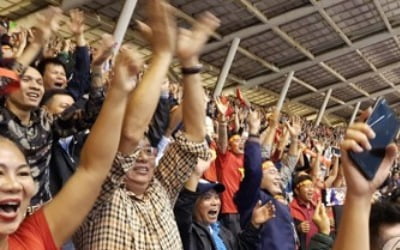 "박항서가 있어 월드컵 최종예선도 간다"…베트남 축구팬들 열광