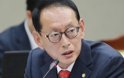 한국당 "영수회담 제안, 靑이 거부" 靑 "공식제안 받은 바 없어"