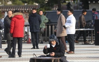 한국당, '黃 단식' 필두로 청와대 앞 배수진…지소미아 '맹공'