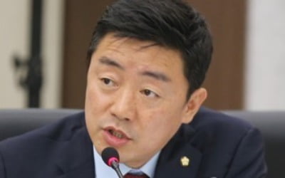 與, 국민·당원 참여해 비례대표 후보 확정…합숙심사도 도입